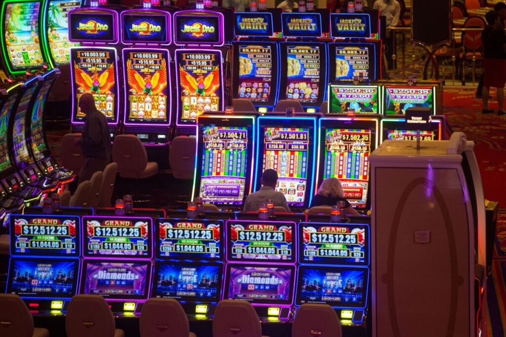 Main Toto 4D dengan Bet 100 di APEXTOTO, Bandar Toge Terbaik dengan Pembayaran Tercepat